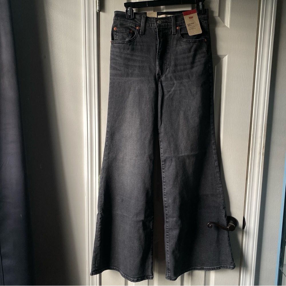 Levi's Ribcage Bell High Rise Jeans - 27x32